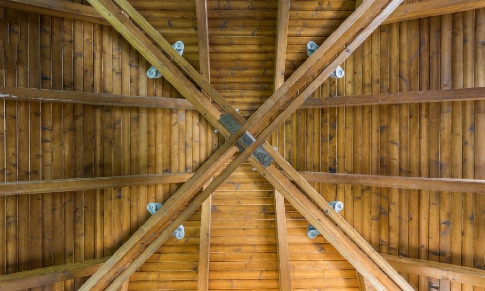 log cabin interior beams